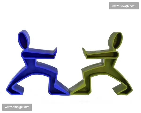 淮安南京德比现争议铲球!激烈对抗下险酿乌龙